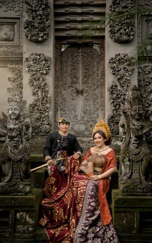 AYUK & WAHYUDI